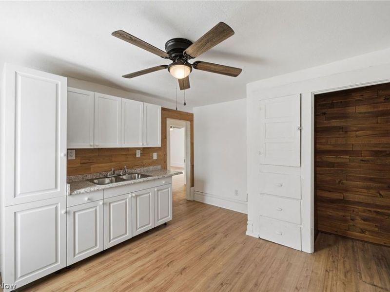 480 Bell Street, Akron, OH 44307 Photo 24