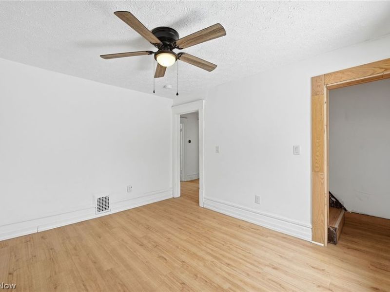 480 Bell Street, Akron, OH 44307 Photo 31