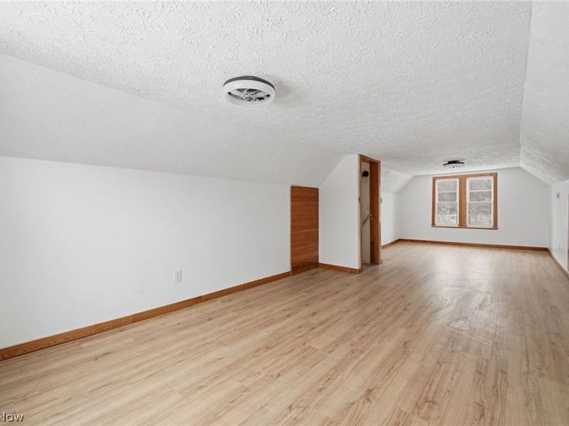 480 Bell Street, Akron, OH 44307 Photo 33