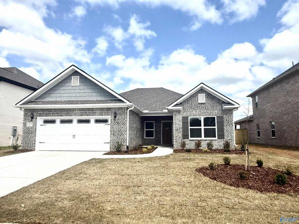 127 Ranna Drive, Huntsville, AL 35811