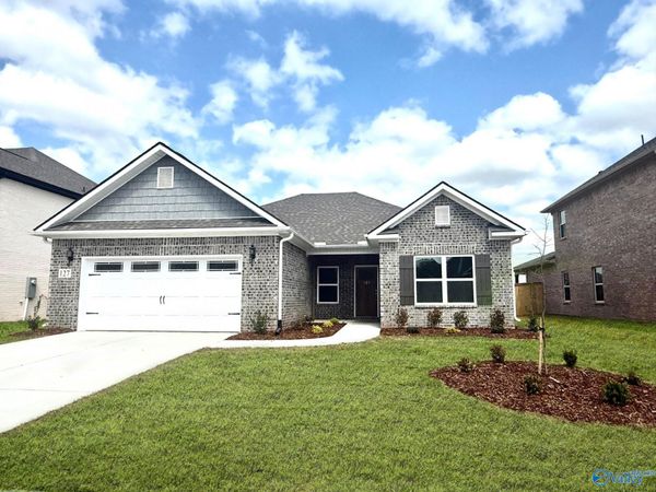 127 Ranna Drive, Huntsville, AL 35811