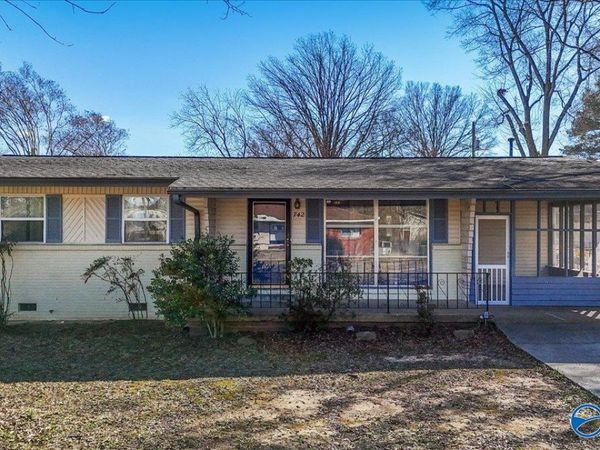 742 Williams Street SW, Hartselle, AL 35650