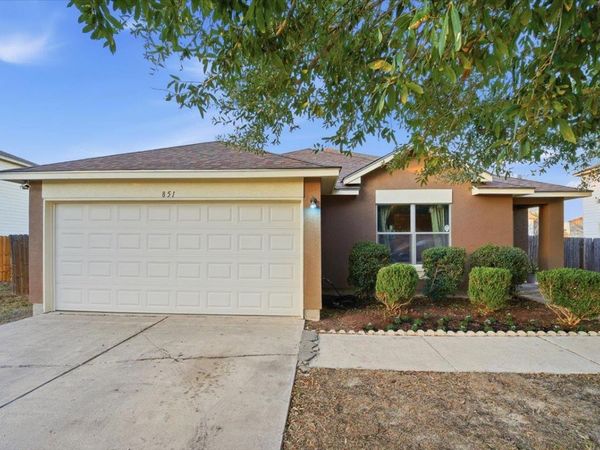 851 New Bridge DR, Kyle, TX 78640