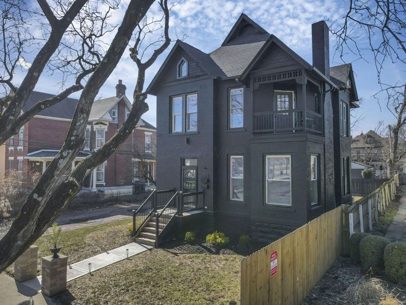 Columbus, OH 43205 Photo 3