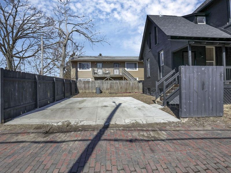 Columbus, OH 43205 Photo 66