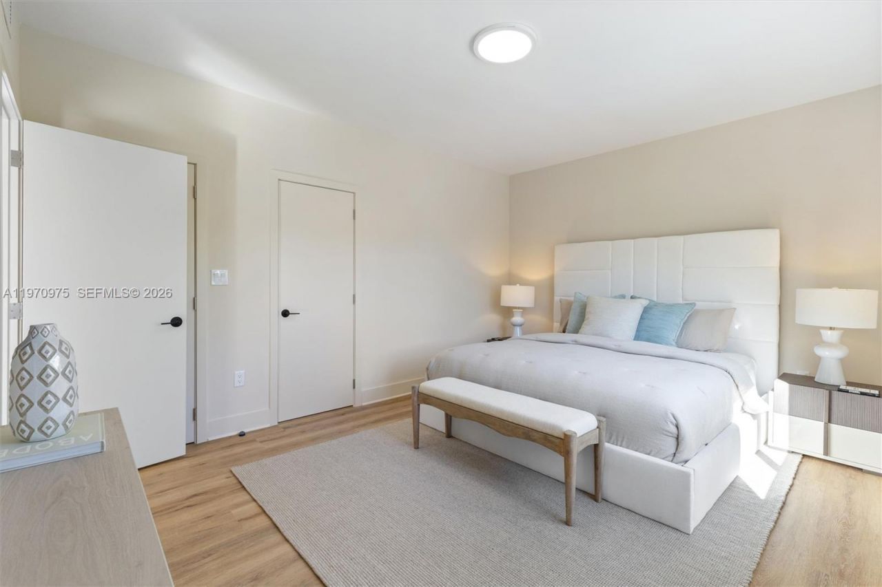 2385 SW 22nd Ter, Miami, FL 33145 Photo