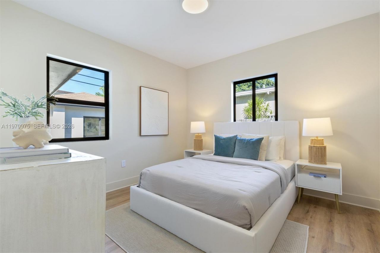 2385 SW 22nd Ter, Miami, FL 33145 Photo