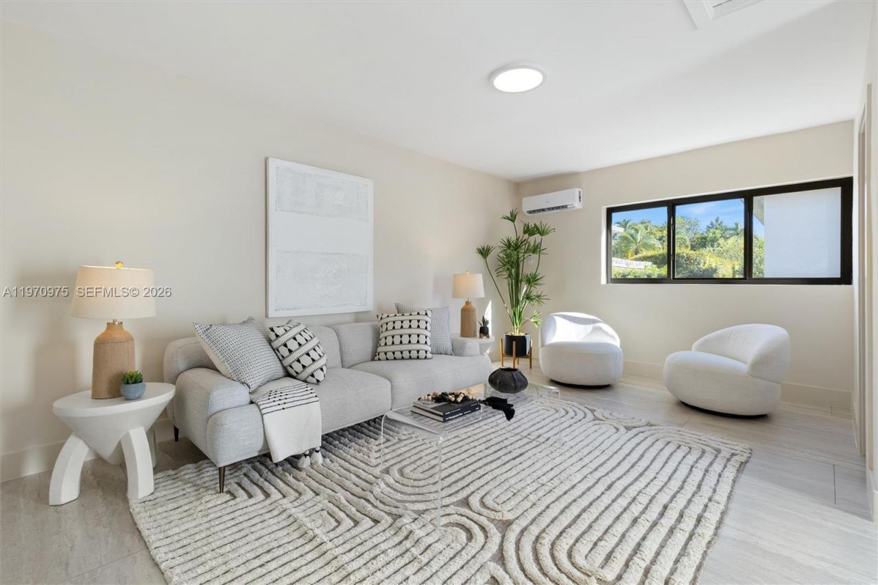 2385 SW 22nd Ter, Miami, FL 33145 Photo