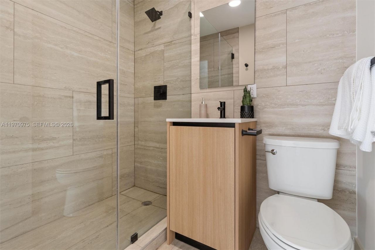 2385 SW 22nd Ter, Miami, FL 33145 Photo