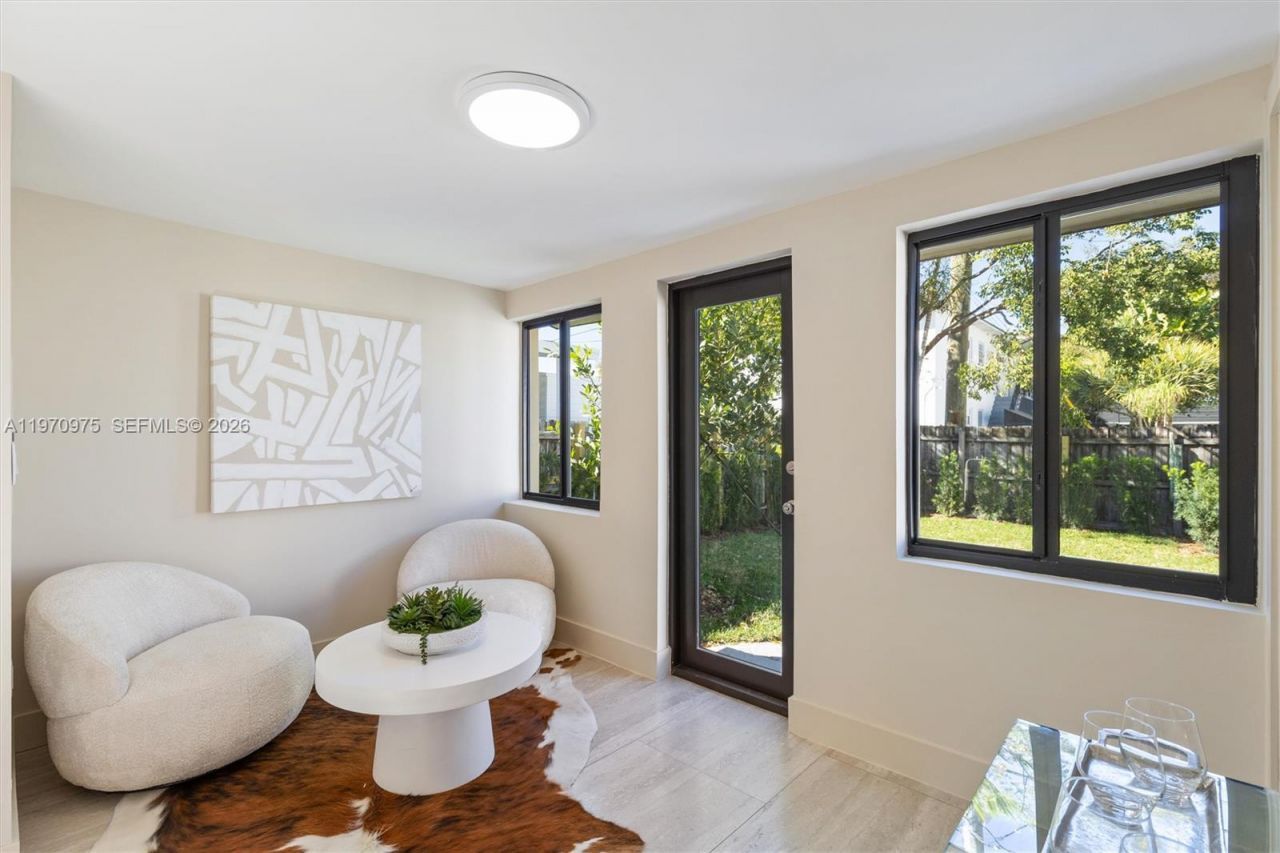 2385 SW 22nd Ter, Miami, FL 33145 Photo