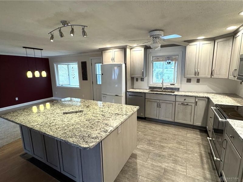 1740 E Lindsey Avenue, Miamisburg, OH 45342 Photo 4