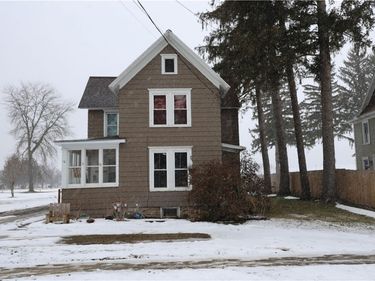 16 Park Avenue, Cochecton, NY 14826