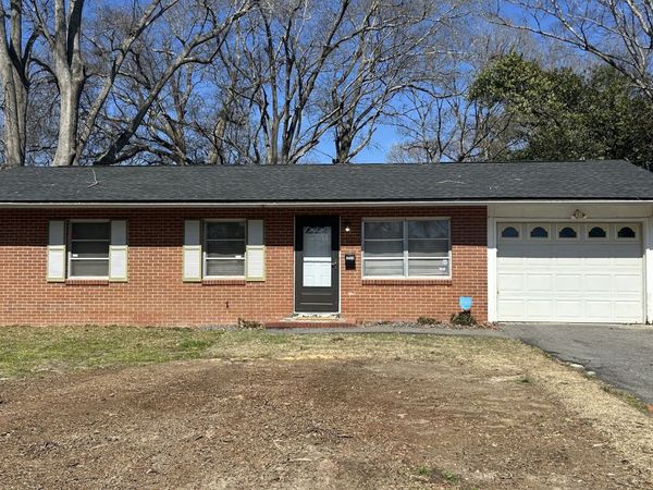 2559 Burbank Place, Macon, GA 31206