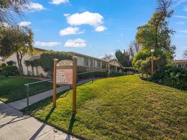 26837 Avenue Of The Oaks, Newhall, CA 91321