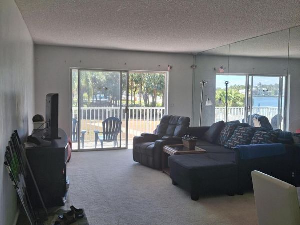 311 E Ocean Avenue, Unit 207, Lantana, FL 33462