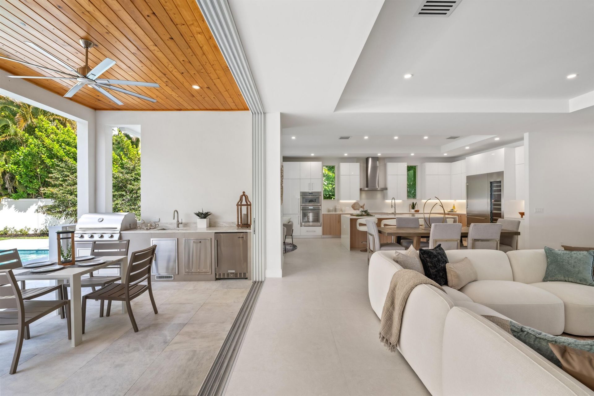 417 Lake Drive, Delray Beach, FL 33444 Photo