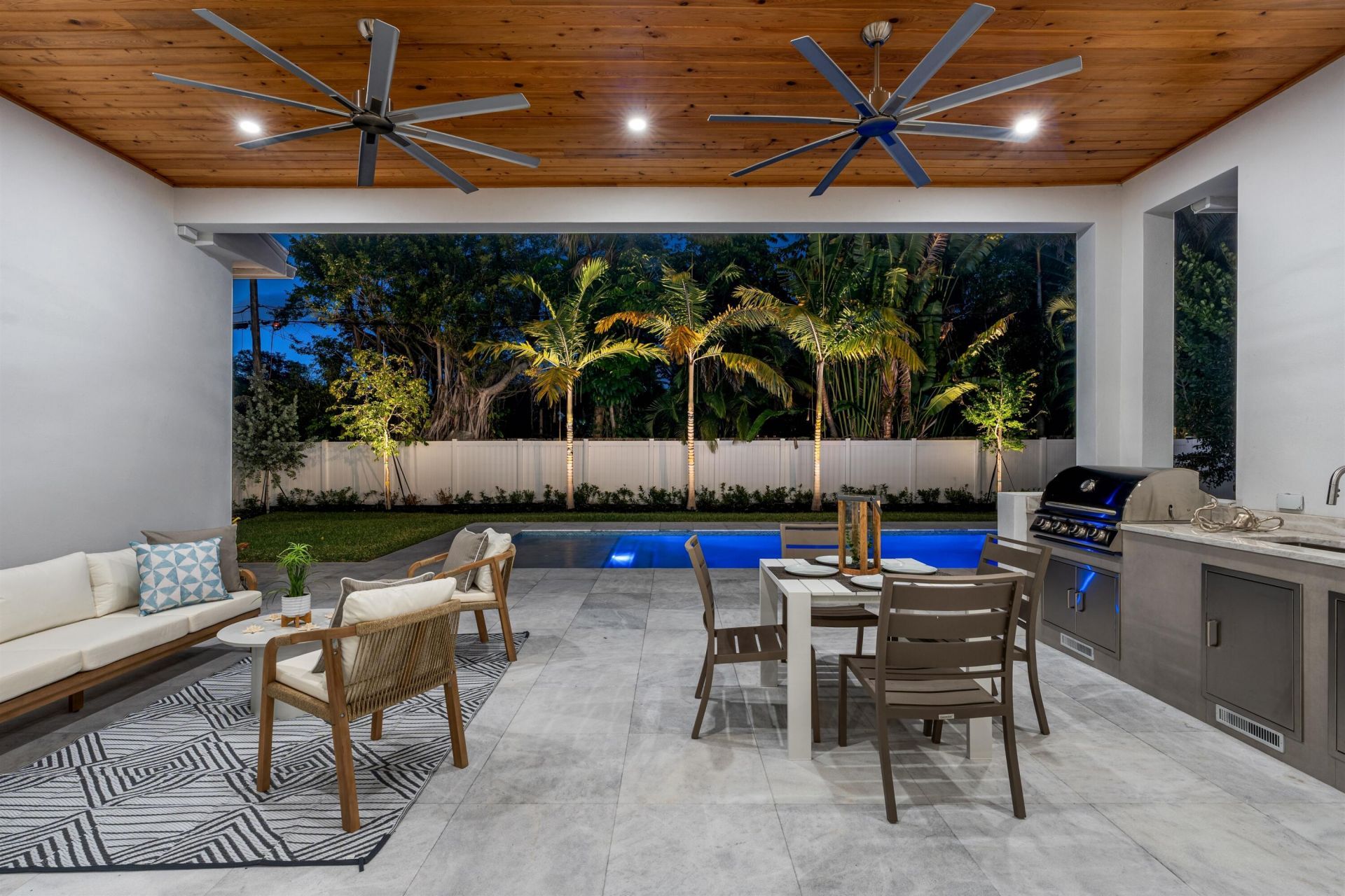 417 Lake Drive, Delray Beach, FL 33444 Photo