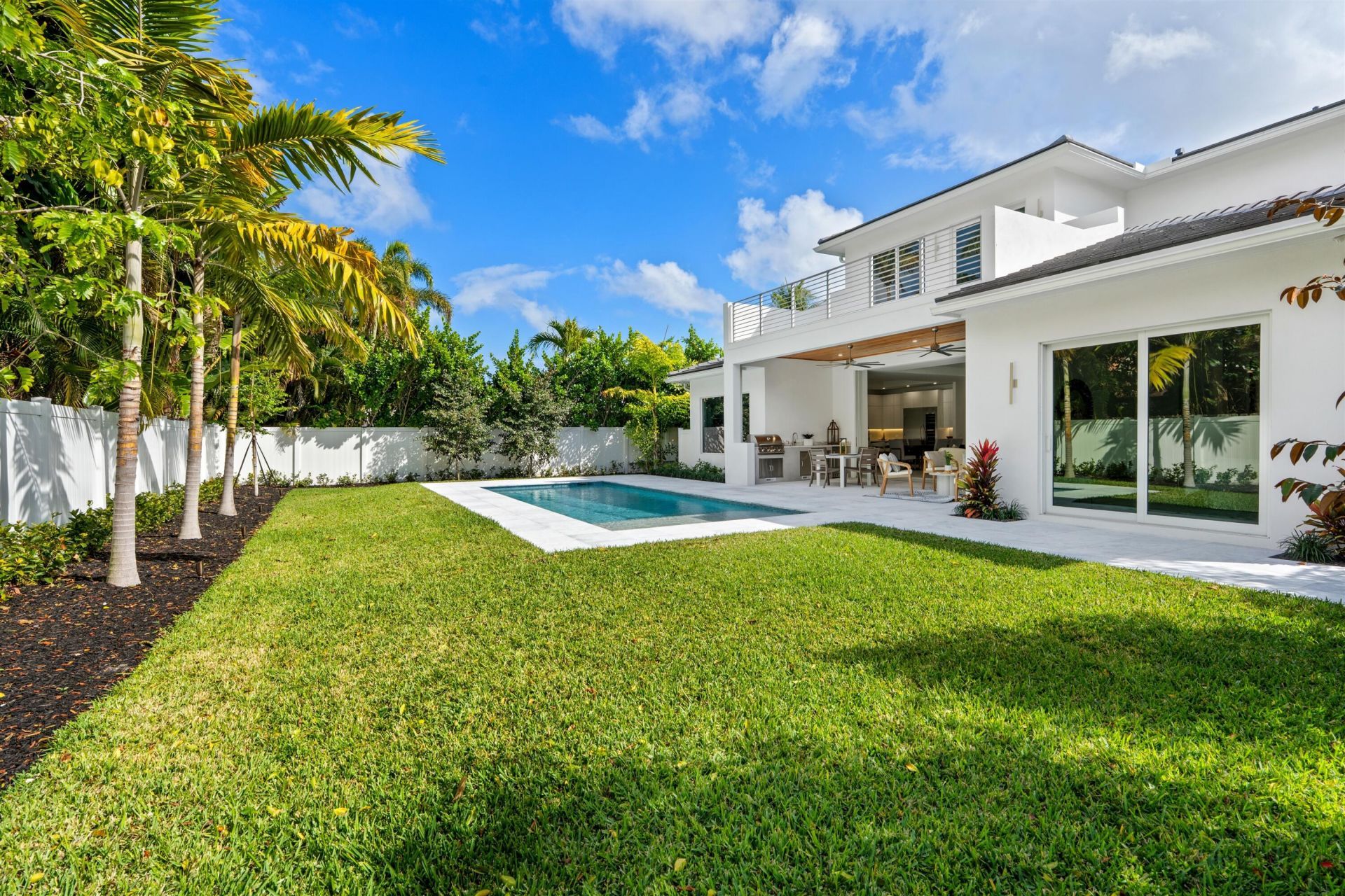 417 Lake Drive, Delray Beach, FL 33444 Photo