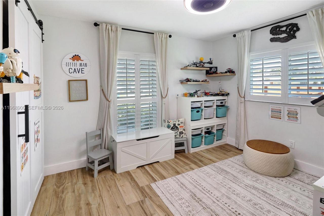 9000 SW 184th Ter, Cutler Bay, FL 33157 Photo