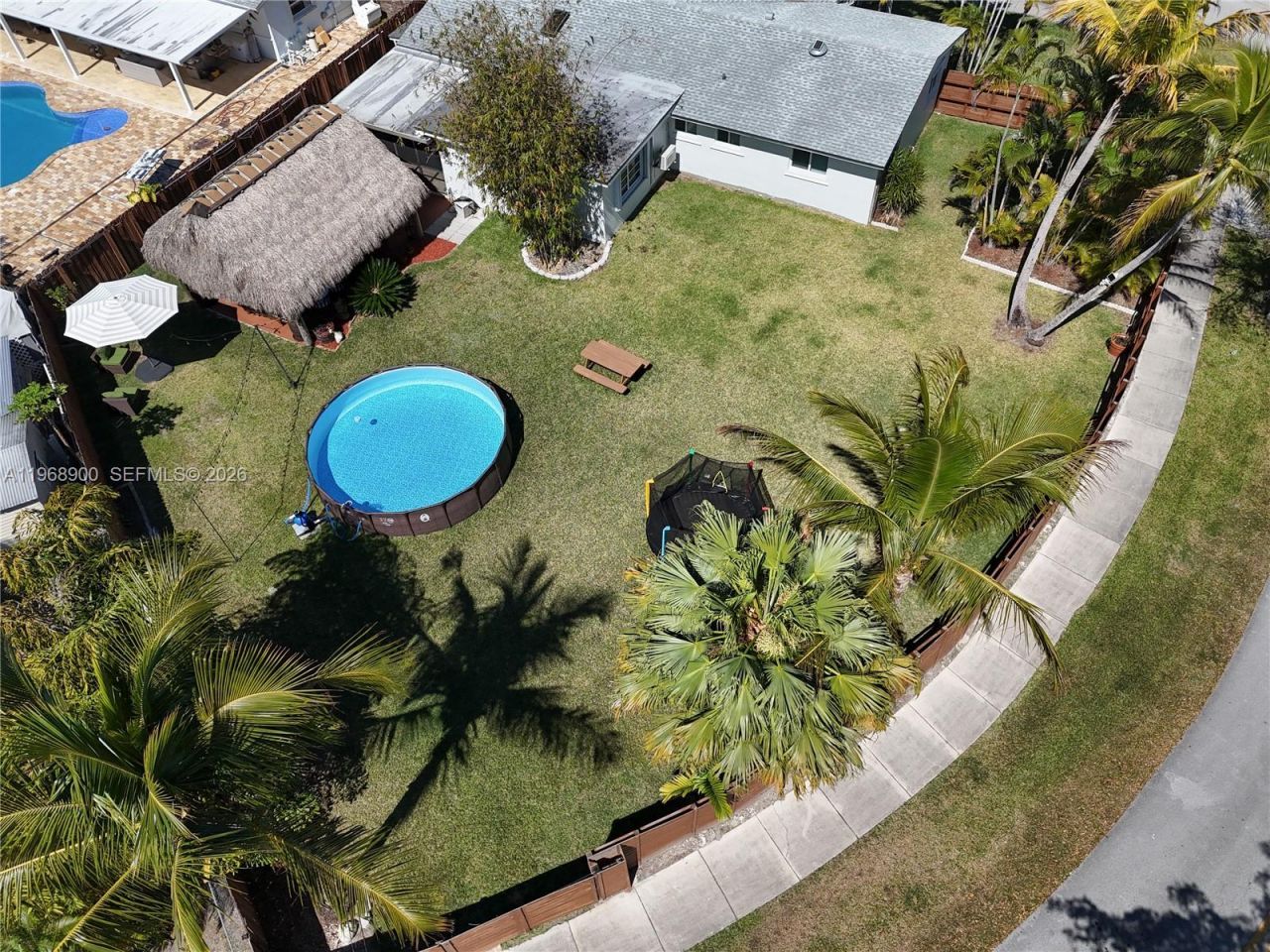 9000 SW 184th Ter, Cutler Bay, FL 33157 Photo