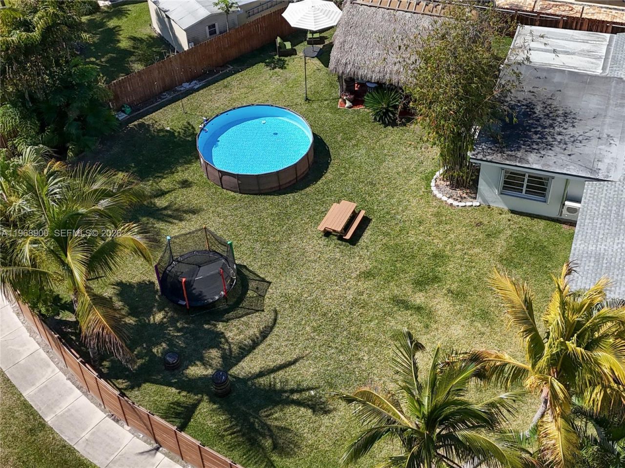 9000 SW 184th Ter, Cutler Bay, FL 33157 Photo