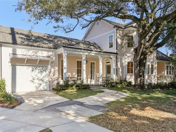 7001 MAGAZINE Street, New Orleans, LA 70118