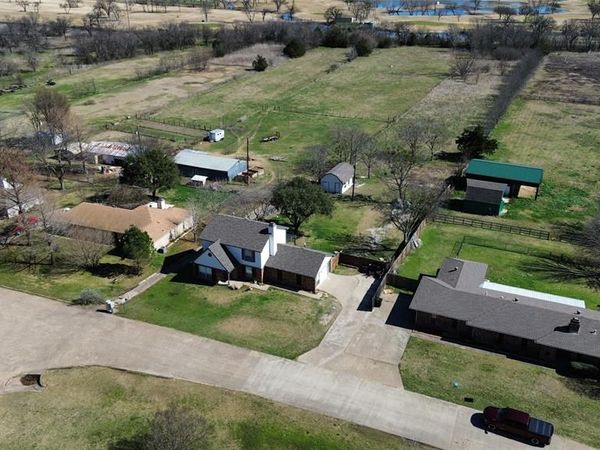 108 Willow Lake Lane, Crandall, TX 75114