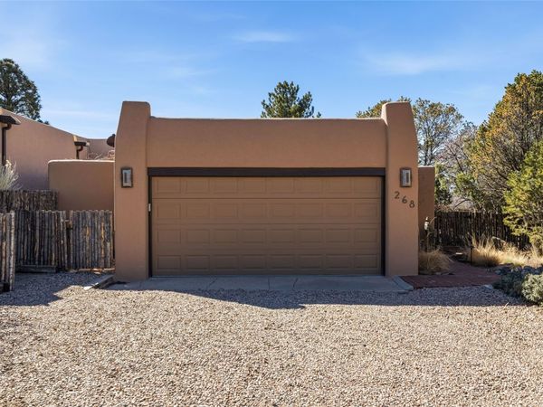 268 Camino De La Sierra, Santa Fe, NM 87501