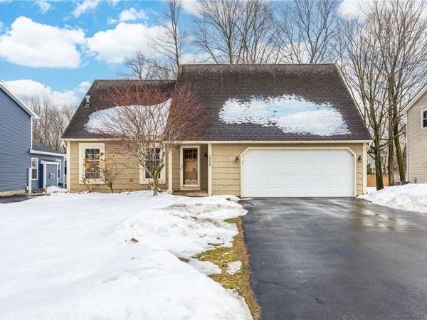 268 Doewood Lane, Rochester, NY 14606