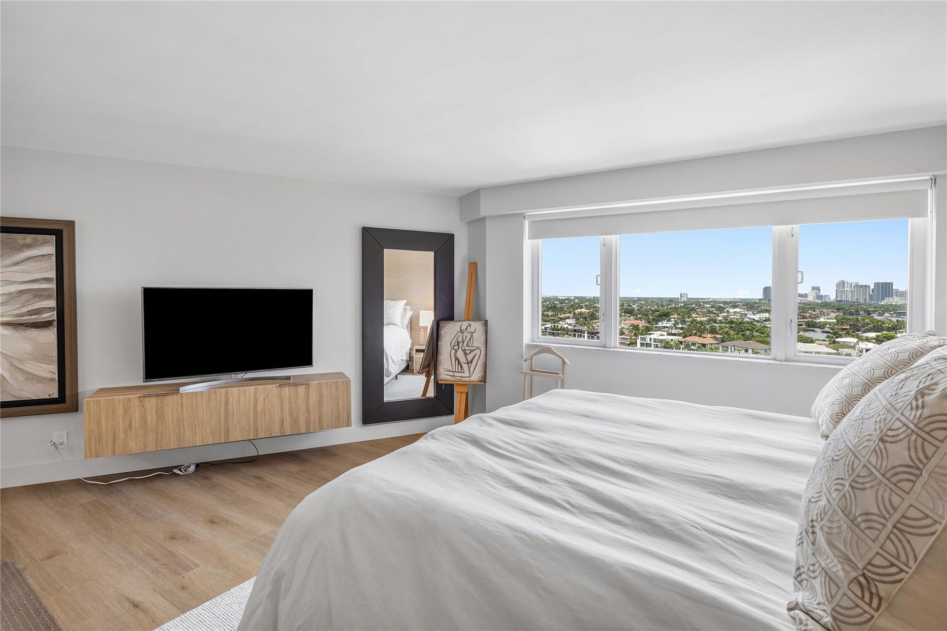 3000 Holiday Drive, Unit 1605, Fort Lauderdale, FL 33316 Photo