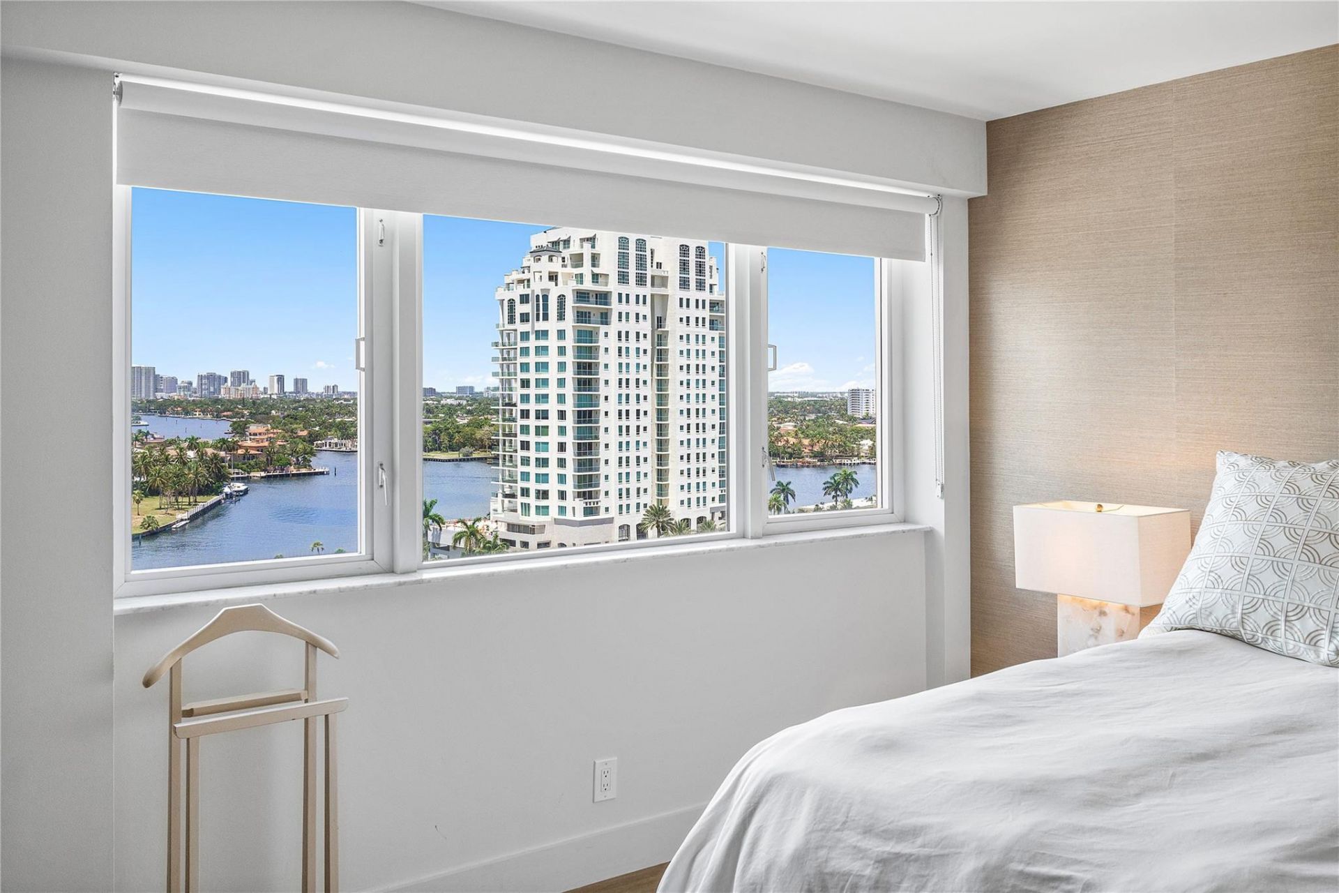 3000 Holiday Drive, Unit 1605, Fort Lauderdale, FL 33316 Photo