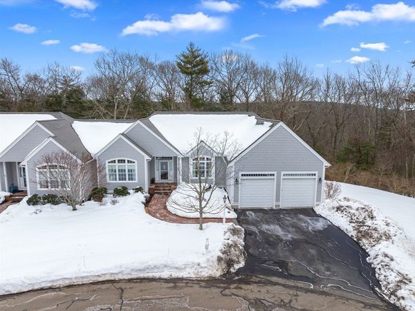 60 Samuel Curtis Way, Unit 60, Marshfield, MA 02050