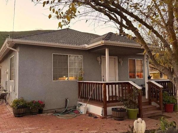 1421 K Street, San Miguel, CA 93451