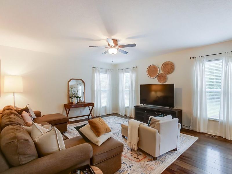 8661 Crooked Maple Drive, Blacklick, OH 43004 Photo 15