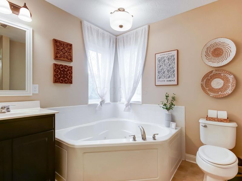 8661 Crooked Maple Drive, Blacklick, OH 43004 Photo 33