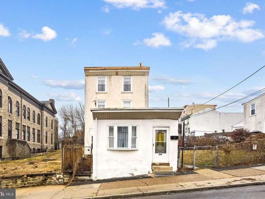 244 Hermitage Street, Philadelphia, PA 19127 Main Photo