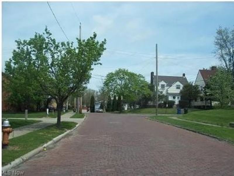 4320 E 167th Street, Unit C, Cleveland, OH 44128 Photo 3