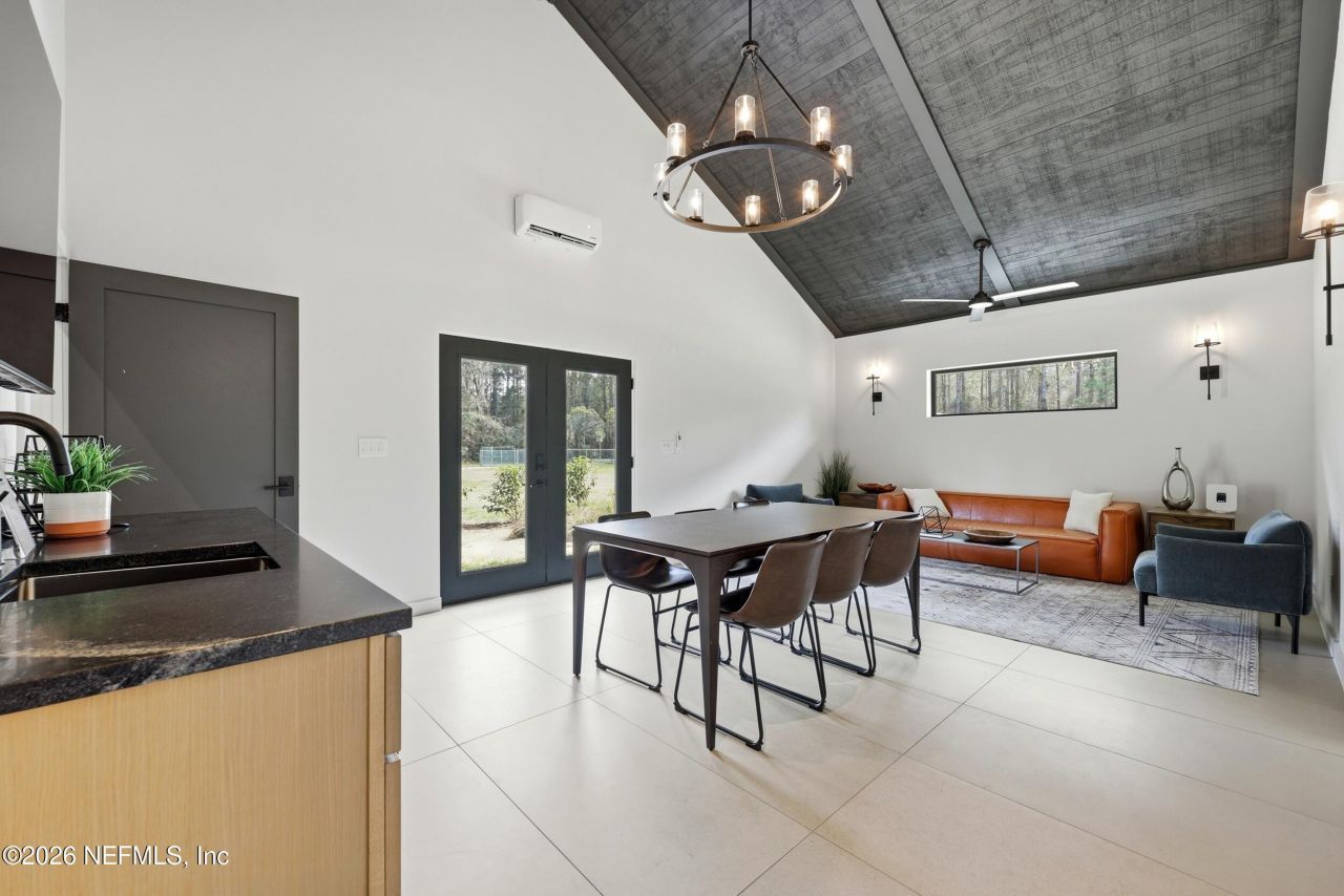 13535 W Beaver Street, Jacksonville, FL 32220 Photo