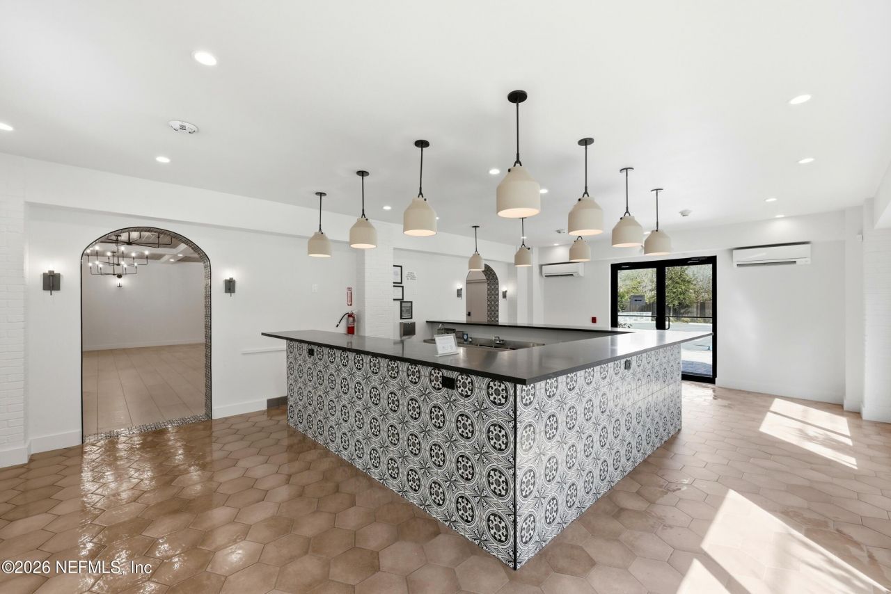 13535 W Beaver Street, Jacksonville, FL 32220 Photo