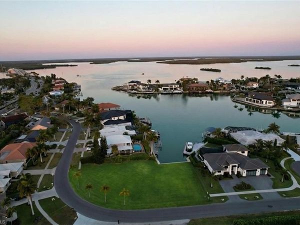 711 Fairlawn CT , MARCO ISLAND, FL 34145