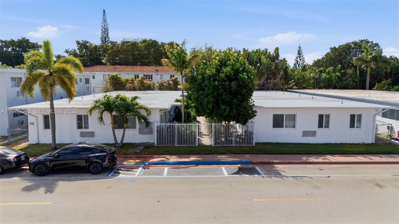 800 85th St, Miami Beach, FL 33141 Photo