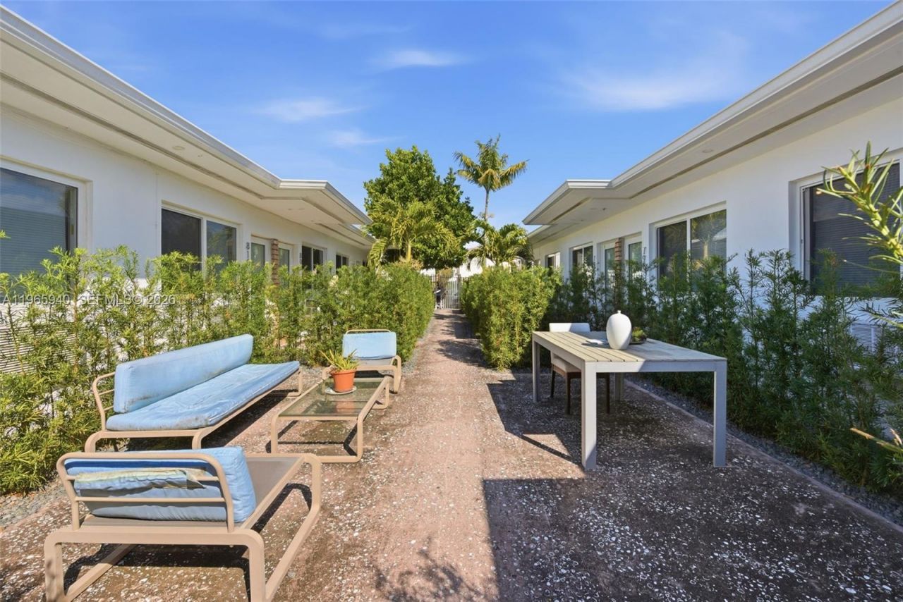 800 85th St, Miami Beach, FL 33141 Photo