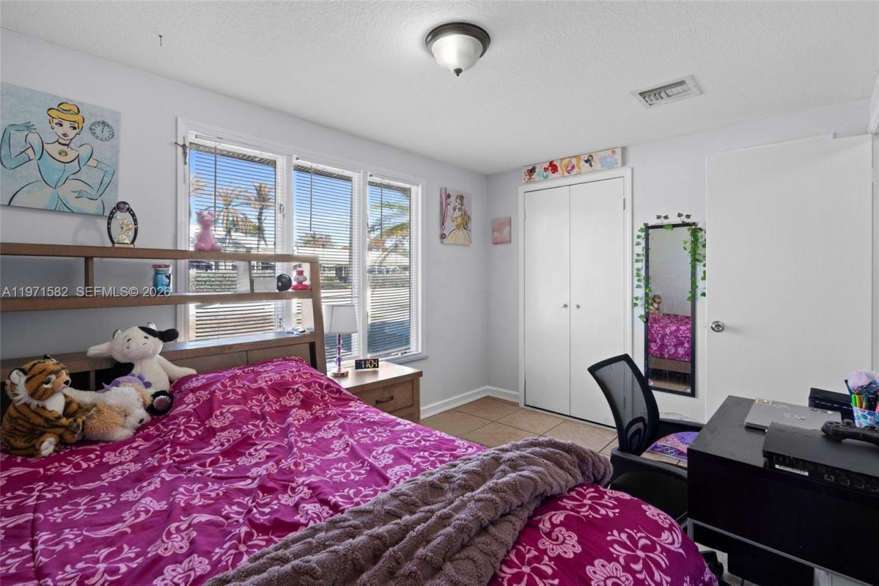 1526 SE Port St Lucie Blvd, Port Saint Lucie, FL 34952 Photo