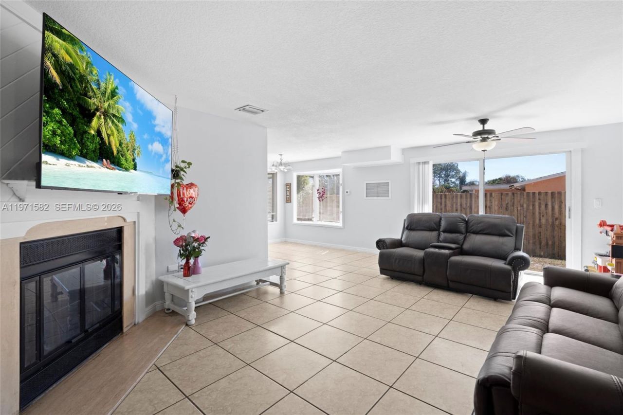 1526 SE Port St Lucie Blvd, Port Saint Lucie, FL 34952 Photo