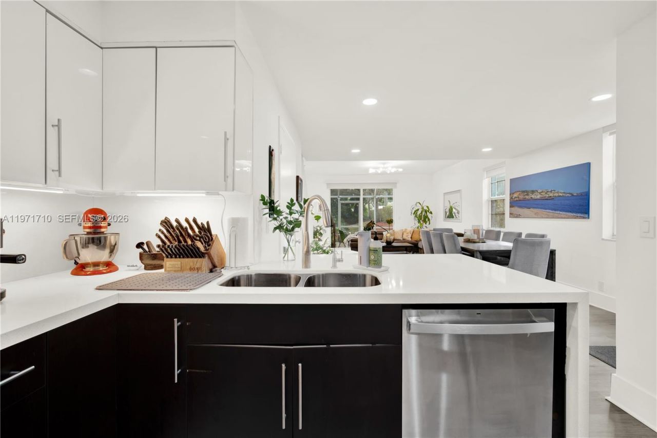 1516 Veracruz Ln, Unit 6-3, Weston, FL 33327 Photo