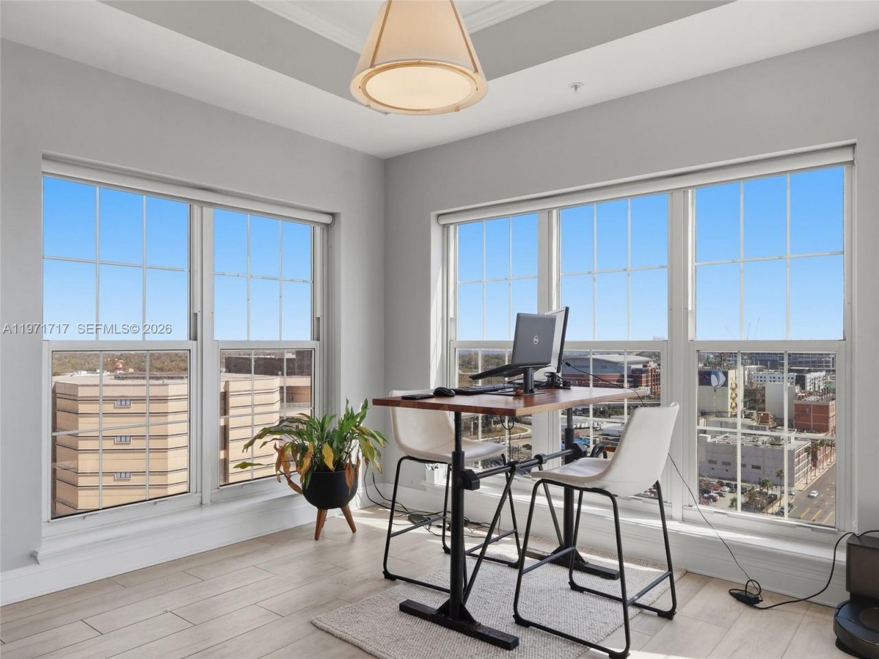400 E Bay Street, Unit 1706, Jacksonville, FL 32202 Photo