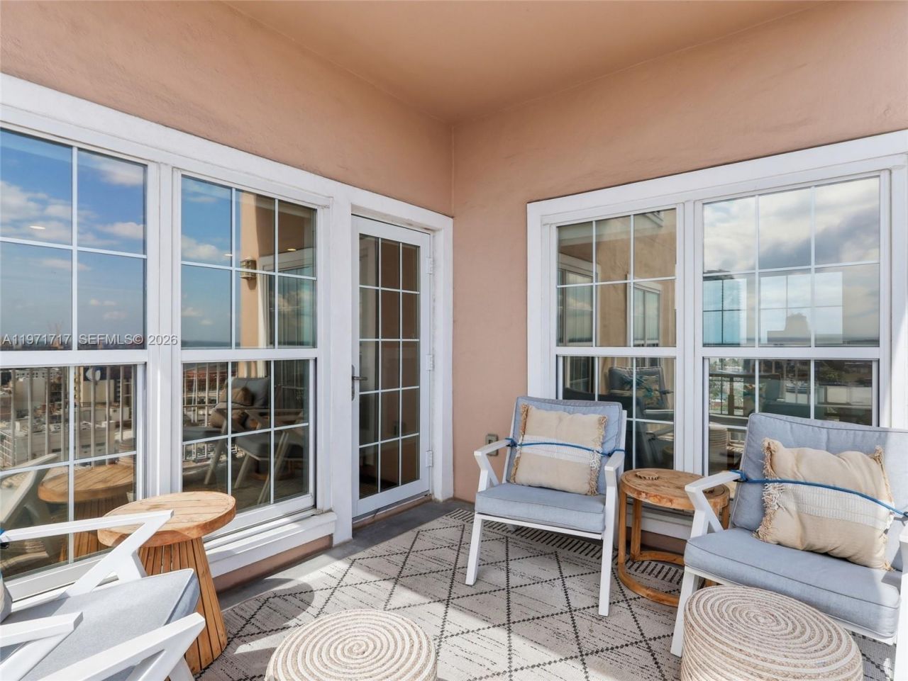 400 E Bay Street, Unit 1706, Jacksonville, FL 32202 Photo