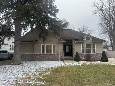 7949 Church Road, Grosse Ile Twp, MI 48138