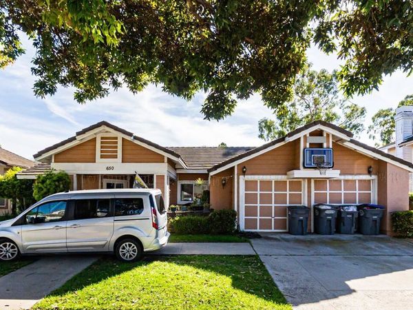 650 Bluebell Place, Oxnard, CA 93036