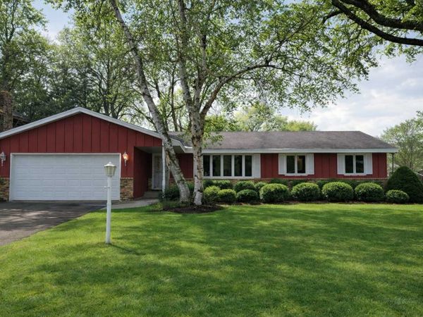 2034 Pleasant View Drive, New Brighton, MN 55112